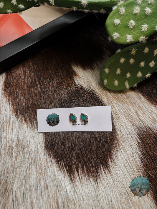 Arrow Head Studs
