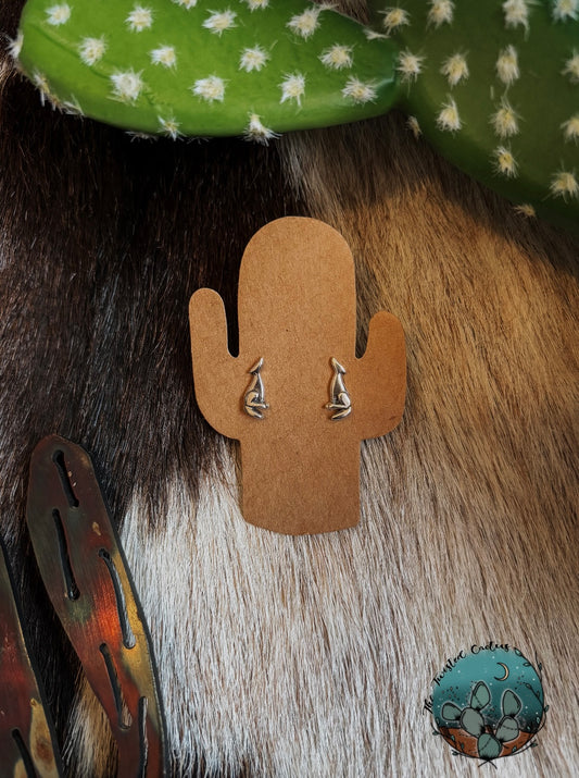 Sterling Coyote Studs