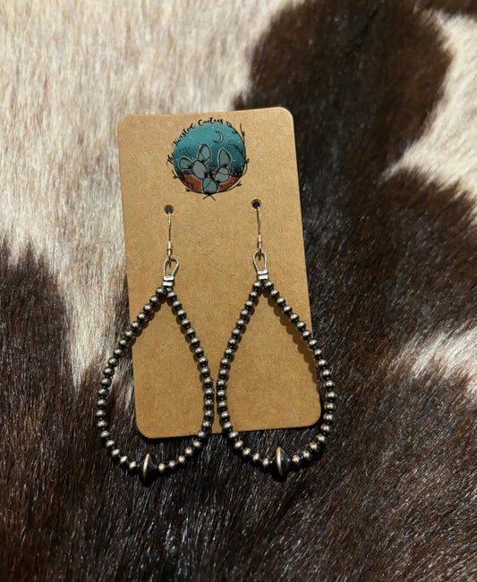 Navajo Pearl Teardrop Earrings with Saucer Beas