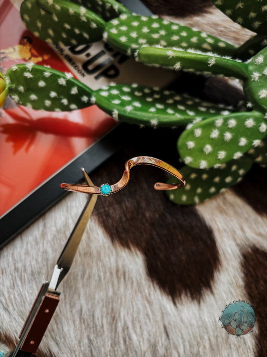 Single Copper Wave Cuff with Turqoise